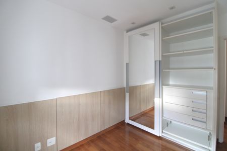 Apartamento à venda com 304m², 3 quartos e 4 vagasSuíte 2