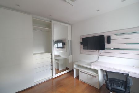 Apartamento à venda com 304m², 3 quartos e 4 vagasSuíte 3