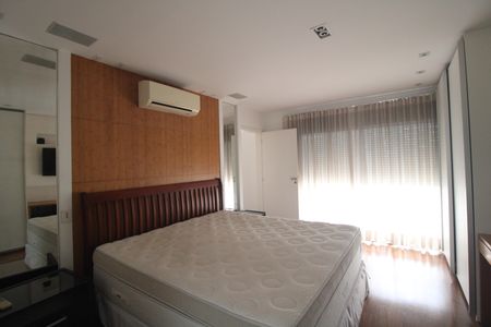Apartamento à venda com 304m², 3 quartos e 4 vagasSuíte 1