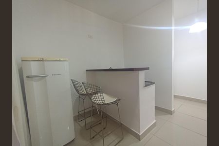 Cozinha de kitnet/studio para alugar com 1 quarto, 42m² em Barra da Tijuca, Rio de Janeiro