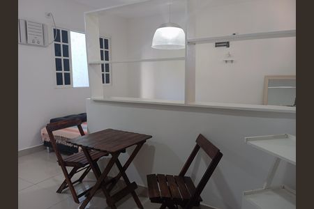 Cozinha de kitnet/studio para alugar com 1 quarto, 42m² em Barra da Tijuca, Rio de Janeiro