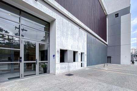 Fachada - Plaquinha de apartamento para alugar com 2 quartos, 75m² em Quarta Parada, São Paulo