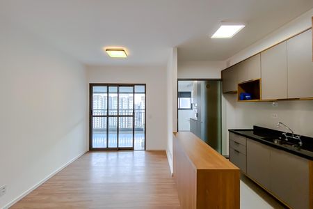 Apartamento para alugar com 75m², 2 quartos e 1 vaga Apartamento para alugar com 75m², 2 quartos e 1 vagaSala