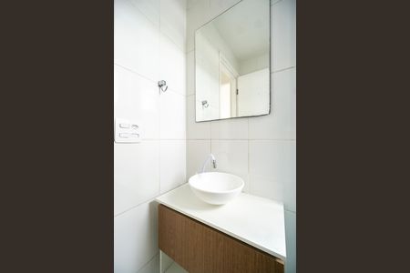 Banheiro  de apartamento para alugar com 2 quartos, 48m² em Vila Moreira, São Paulo