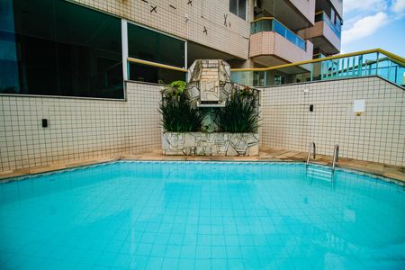 Apartamento para alugar com 117m², 3 quartos e 2 vagas Apartamento para alugar com 117m², 3 quartos e 2 vagasÁrea comum - Piscina