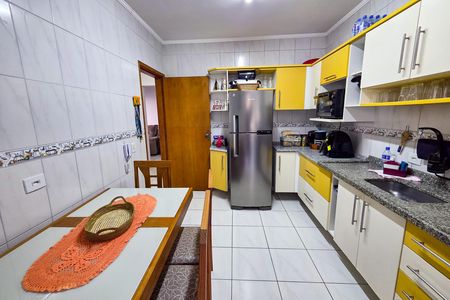 Apartamento para alugar com 117m², 3 quartos e 2 vagas Apartamento para alugar com 117m², 3 quartos e 2 vagasCozinha