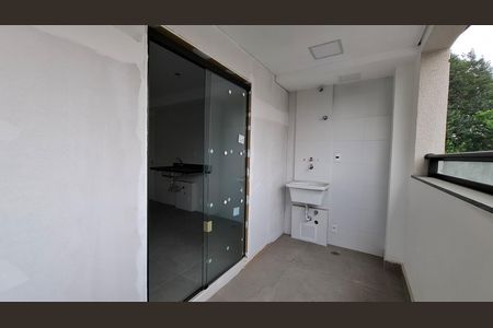 Apartamento à venda com 49m², 2 quartos e 1 vaga Apartamento à venda com 49m², 2 quartos e 1 vagaVaranda