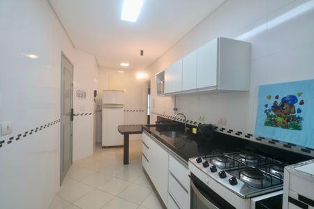 Cozinha de apartamento para alugar com 4 quartos, 300m² em Barra Funda, Guarujá
