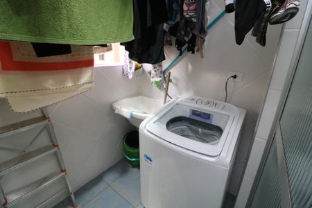 Apartamento à venda com 65m², 3 quartos e 1 vagaÁrea de Serviço