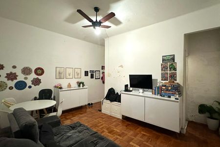Apartamento à venda com 73m², 2 quartos e sem vaga Apartamento à venda com 73m², 2 quartos e sem vagaSala