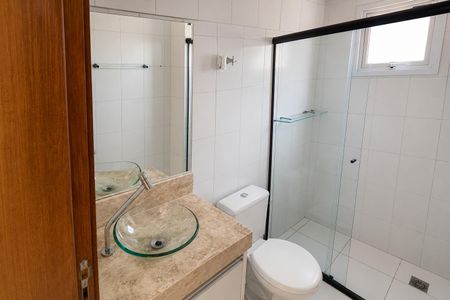 Apartamento para alugar com 67m², 2 quartos e 1 vaga Apartamento para alugar com 67m², 2 quartos e 1 vagaBanheiro