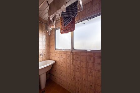 Área de Serviço de apartamento para alugar com 2 quartos, 57m² em Vila Bertioga, São Paulo