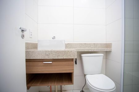 Banheiro de apartamento para alugar com 2 quartos, 45m² em Centro, Diadema