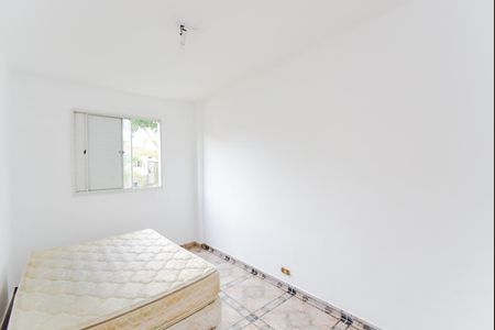 Quarto 2 de apartamento para alugar com 2 quartos, 56m² em Jardim Cocaia, Guarulhos