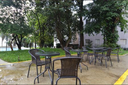 Área comum de apartamento para alugar com 2 quartos, 56m² em Jardim Cocaia, Guarulhos