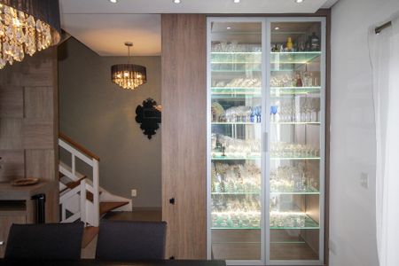 Cozinha de apartamento à venda com 4 quartos, 240m² em Jardim Itu, Porto Alegre