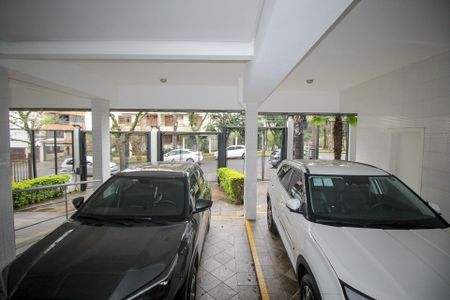 Garagem de apartamento à venda com 4 quartos, 240m² em Jardim Itu, Porto Alegre