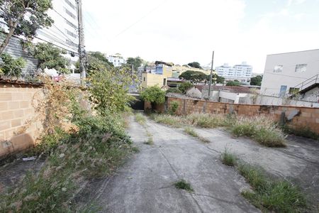 Garagem de casa para alugar com 3 quartos, 297m² em Salgado Filho, Belo Horizonte