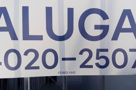 Placa FEWQ-1442 de casa para alugar com 2 quartos, 162m² em Furnas, São Paulo