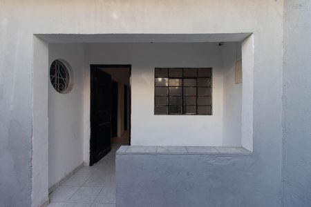 Entrada de casa para alugar com 2 quartos, 162m² em Furnas, São Paulo