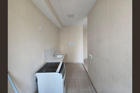 Cozinha e Área de Serviço de apartamento para alugar com 2 quartos, 46m² em Jardim Iv Centenario, Guarulhos