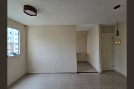 Sala  de apartamento para alugar com 2 quartos, 46m² em Jardim Iv Centenario, Guarulhos