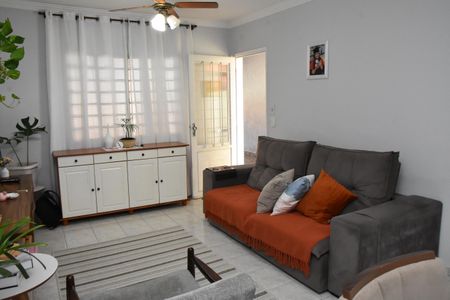 Casa para alugar com 136m², 3 quartos e 2 vagas