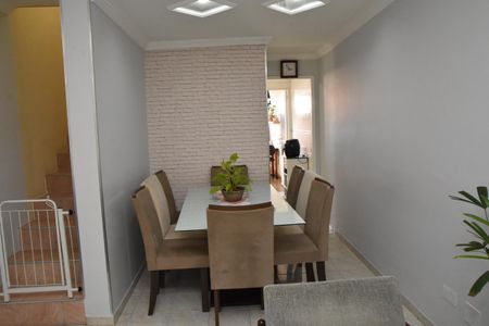 Casa para alugar com 136m², 3 quartos e 2 vagas