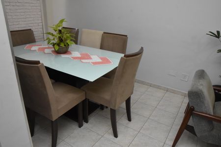 Casa para alugar com 136m², 3 quartos e 2 vagas