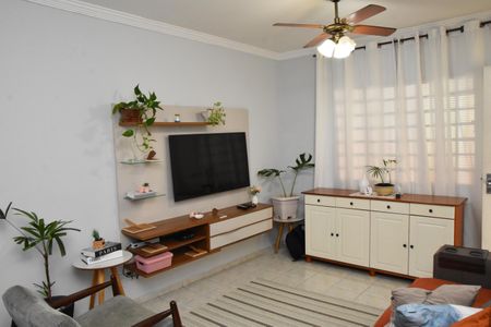 Casa para alugar com 136m², 3 quartos e 2 vagas