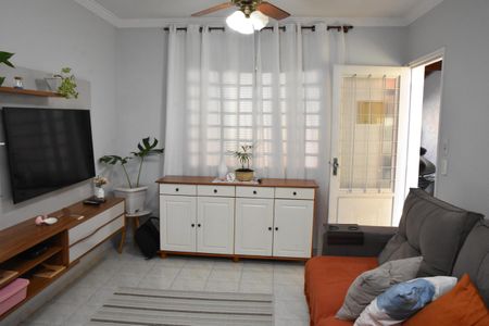 Casa para alugar com 136m², 3 quartos e 2 vagas