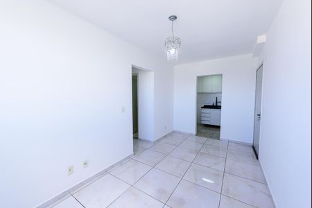 Apartamento para alugar com 42m², 2 quartos e 1 vaga Apartamento para alugar com 42m², 2 quartos e 1 vagaSala