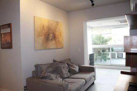 Apartamento para alugar com 2 quartos, 110m² em Santa Cecilia, São Paulo