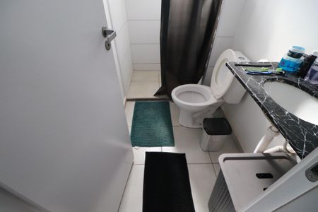 Banheiro  de apartamento para alugar com 2 quartos, 100m² em Parque das Oliveiras Ii, Ribeirão Preto