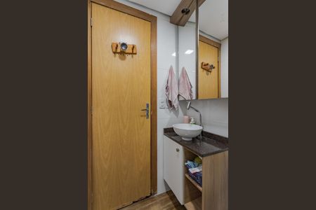 Apartamento à venda com 42m², 2 quartos e 1 vaga Apartamento à venda com 42m², 2 quartos e 1 vagaBanheiro