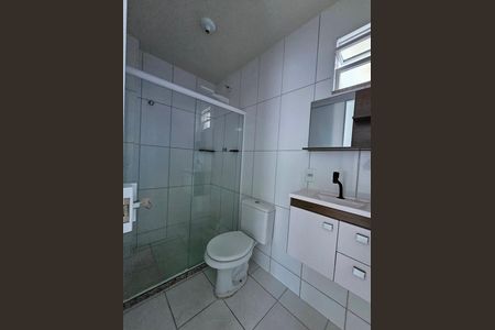 Casa para alugar com 60m², 2 quartos e sem vaga Casa para alugar com 60m², 2 quartos e sem vagaBanheiro