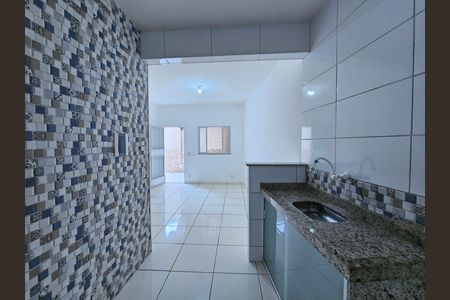 Casa para alugar com 60m², 2 quartos e sem vaga Casa para alugar com 60m², 2 quartos e sem vagaCozinha