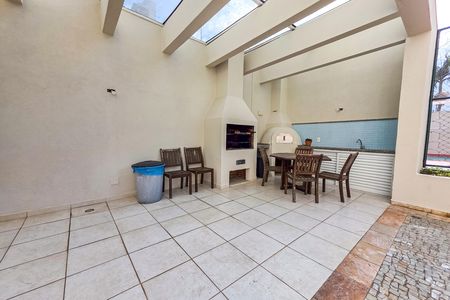 Apartamento à venda com 69m², 2 quartos e 2 vagas Apartamento à venda com 69m², 2 quartos e 2 vagasÁrea comum - Churrasqueira