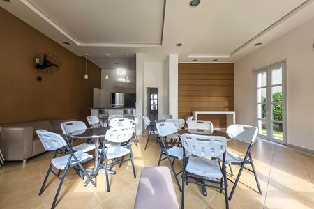 Apartamento à venda com 69m², 2 quartos e 2 vagas Apartamento à venda com 69m², 2 quartos e 2 vagasÁrea comum - Salão de festas