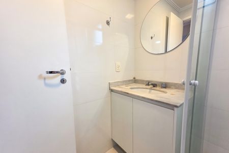 Apartamento à venda com 69m², 2 quartos e 2 vagas Apartamento à venda com 69m², 2 quartos e 2 vagasBanheiro da suíte