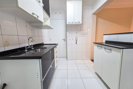 Apartamento à venda com 69m², 2 quartos e 2 vagas Apartamento à venda com 69m², 2 quartos e 2 vagasCozinha