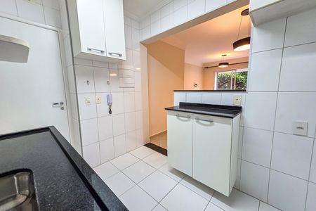 Apartamento à venda com 69m², 2 quartos e 2 vagas Apartamento à venda com 69m², 2 quartos e 2 vagasCozinha