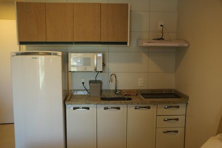 Cozinha de kitnet/studio para alugar com 1 quarto, 22m² em Posse, Nova Iguaçu