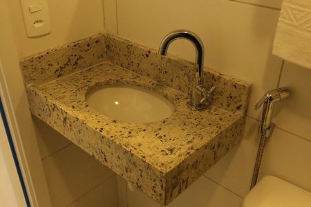 Banheiro - torneira de kitnet/studio para alugar com 1 quarto, 22m² em Posse, Nova Iguaçu