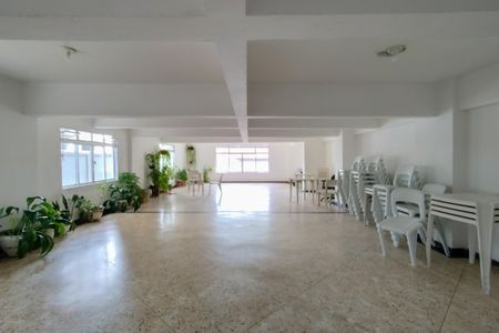 Apartamento para alugar com 45m², 1 quarto e 1 vaga Apartamento para alugar com 45m², 1 quarto e 1 vagaÁrea comum - Salão de festas