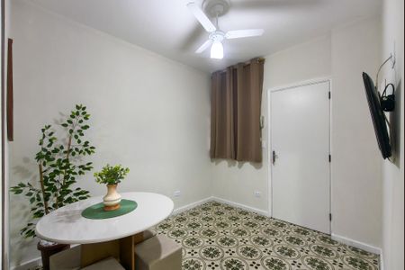 Apartamento para alugar com 45m², 1 quarto e 1 vaga Apartamento para alugar com 45m², 1 quarto e 1 vagaSala