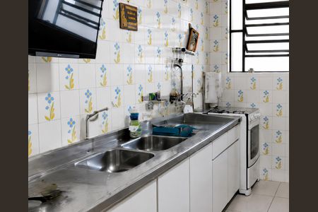 Cozinha de casa à venda com 3 quartos, 200m² em Jardim do Salso, Porto Alegre