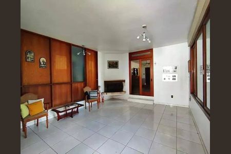 Sala  de casa à venda com 3 quartos, 200m² em Jardim do Salso, Porto Alegre