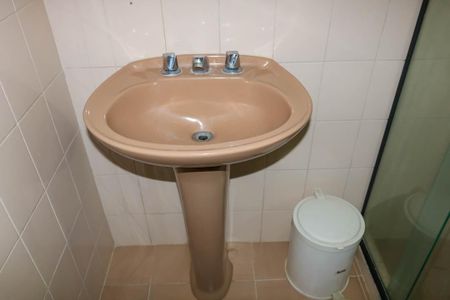 Casa para alugar com 90m², 1 quarto e 2 vagas Casa para alugar com 90m², 1 quarto e 2 vagasBanheiro