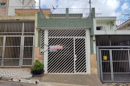 Fachada de casa à venda com 2 quartos, 106m² em Vila Moinho Velho, São Paulo